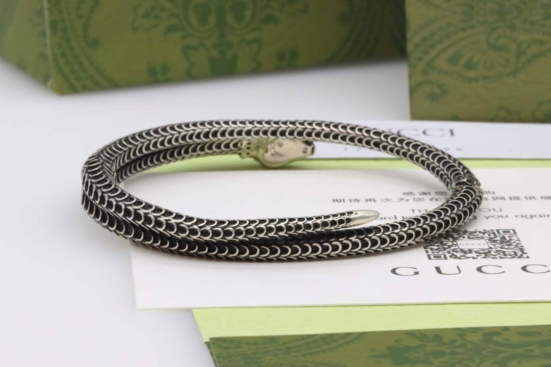 Gucci Sterling Silver Snake Bracelet – Premium Quality