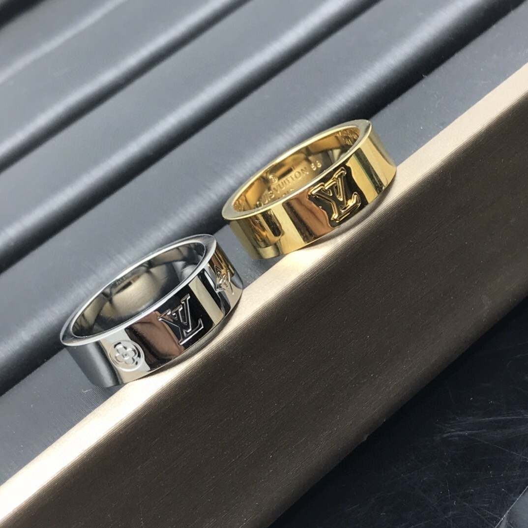 Louis Vuitton Band Ring Set