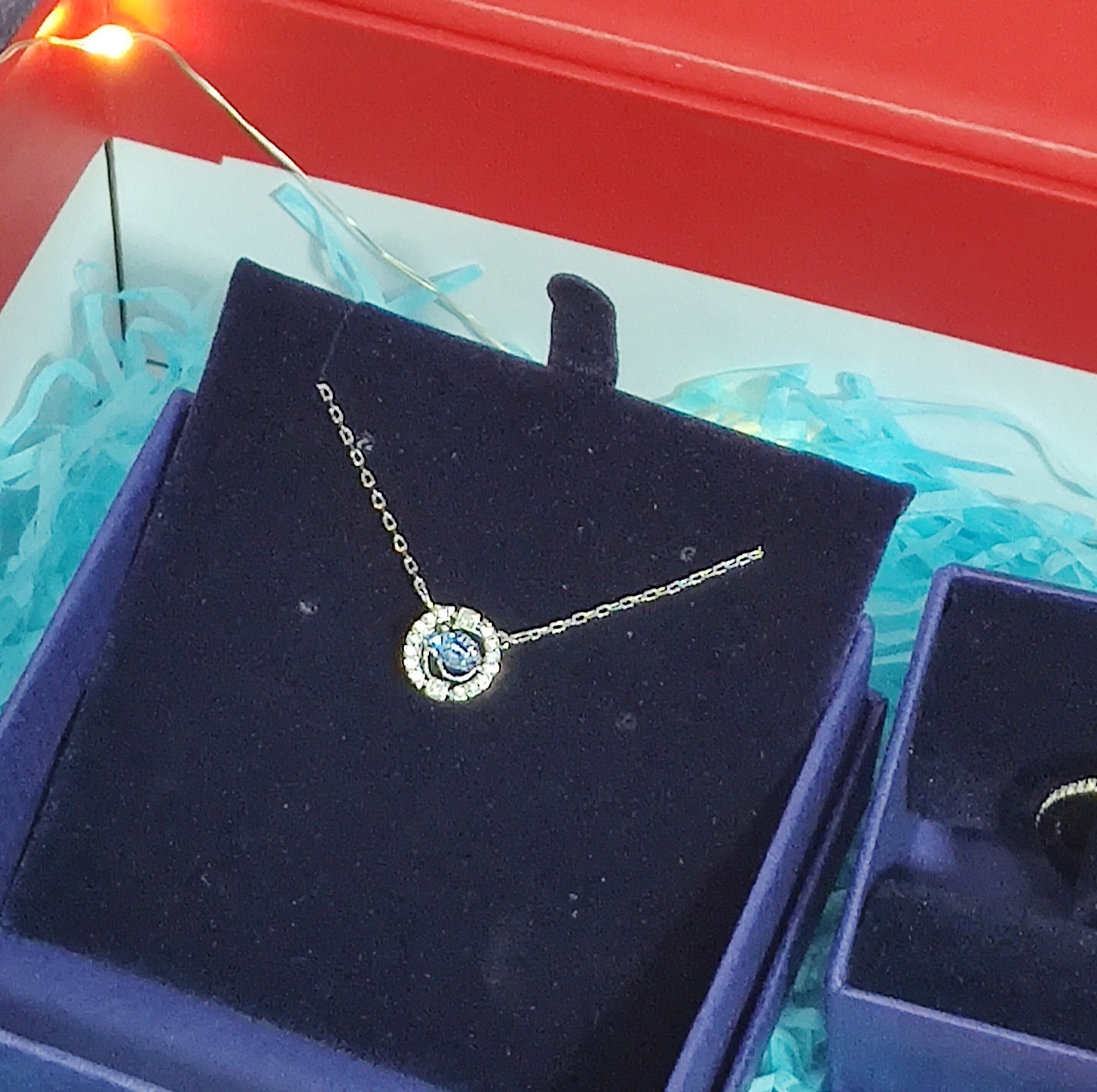 Swarovski Silver Blue Circle Necklace – Crystal Halo