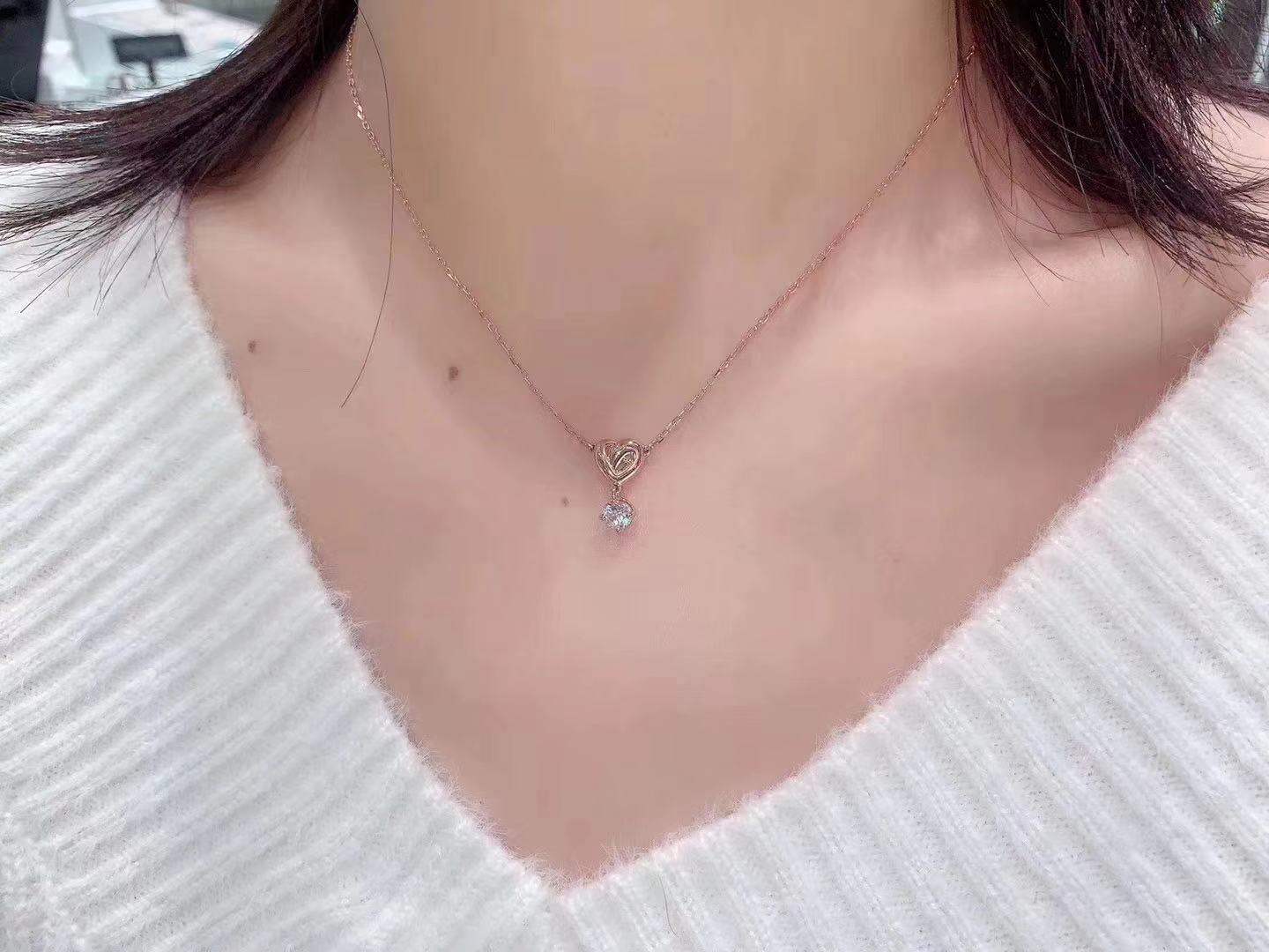 Varovs Rose Gold Heart Necklace – Varovs Rose Gold Heart Pendant