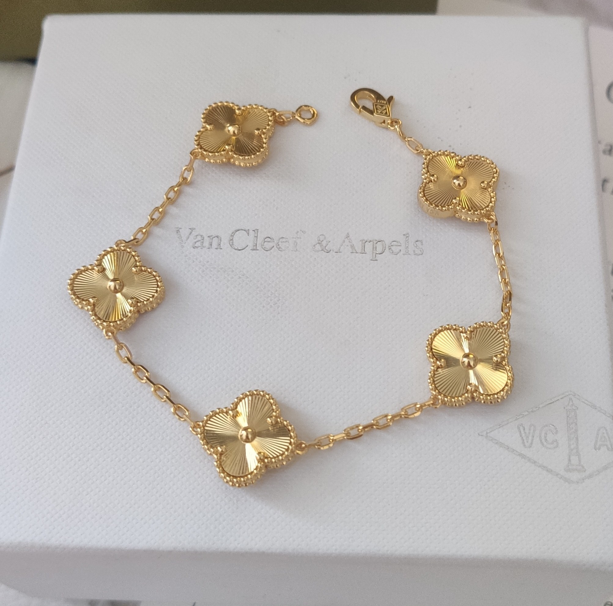 Van Cleef & Arpels Vintage Alhambra Bracelet 5 Motifs Guilloché Gold