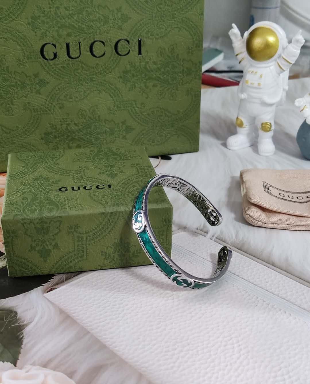 Gucci Bracelet – Silver & Emerald Enamel – Premium Quality