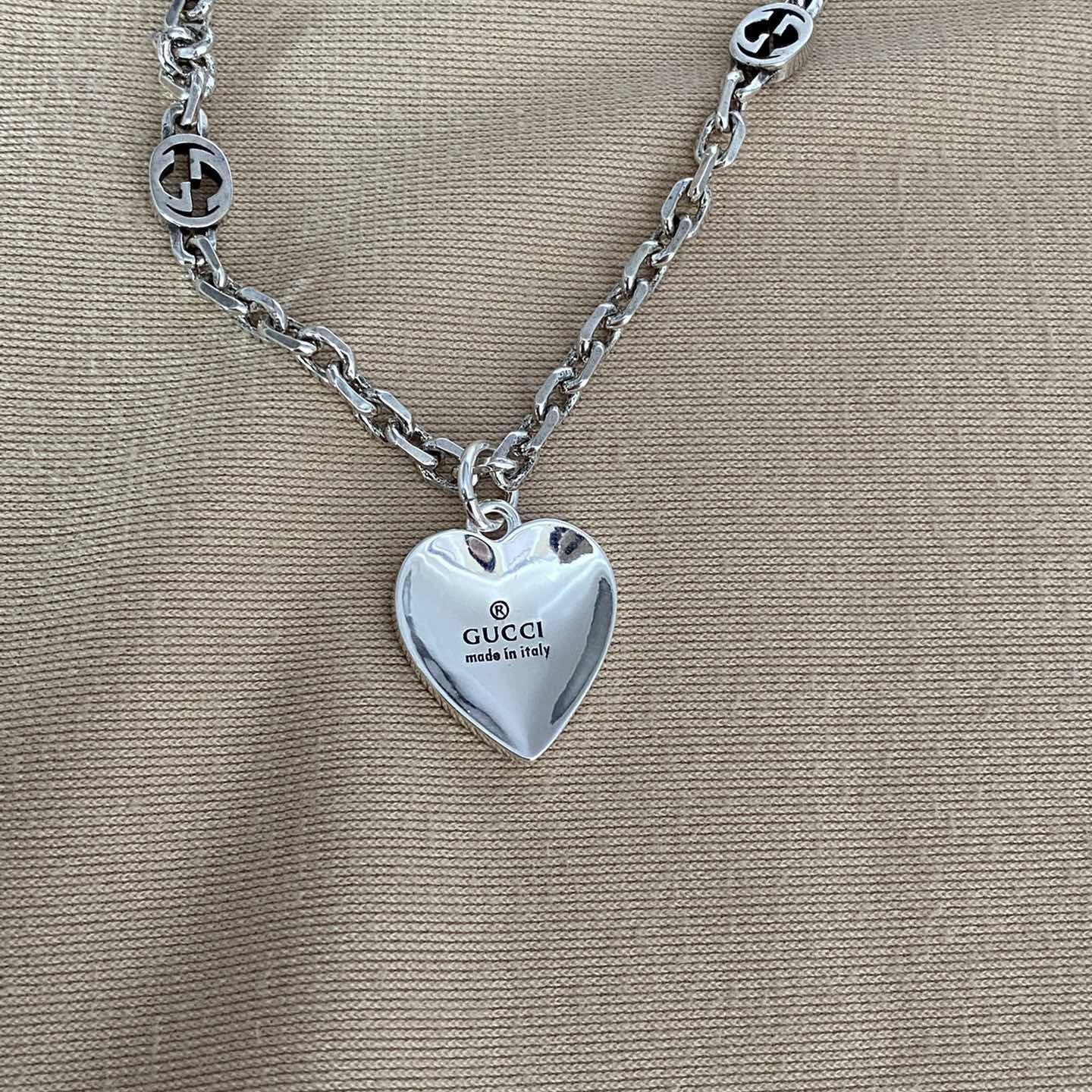 Gucci Silver Green Heart Necklace – Gucci Silver Heart Pendant