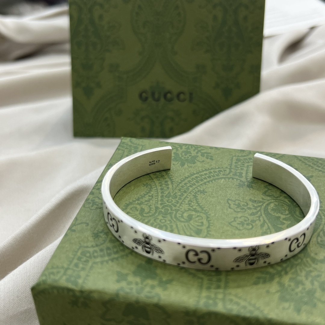 Gucci Bee Bracelet – Premium Quality Silver Cuff