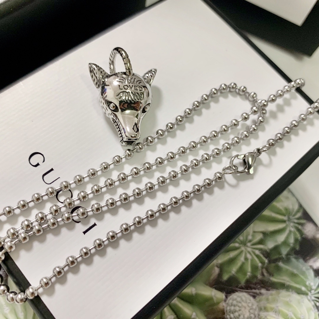 Gucci Silver Wolf Necklace – Gucci Silver Wolf Head Necklace – Ball