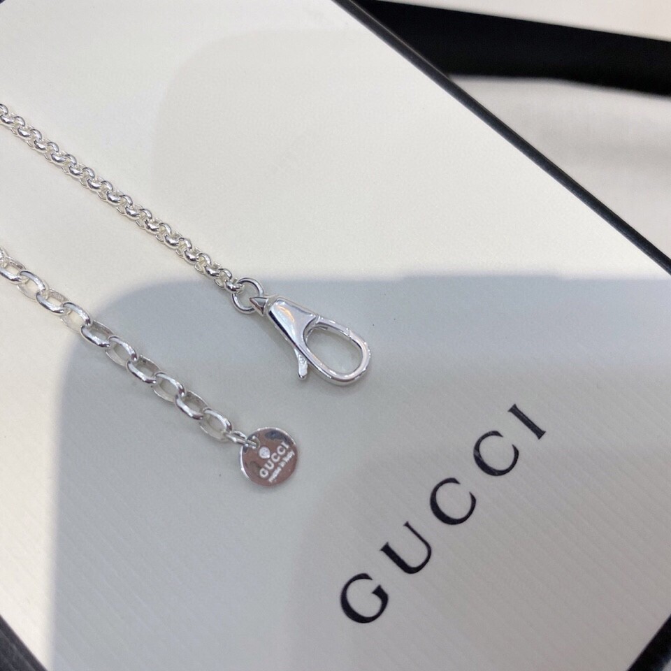 Gucci Silver Cylinder GG Logo Necklace – Iconic Design