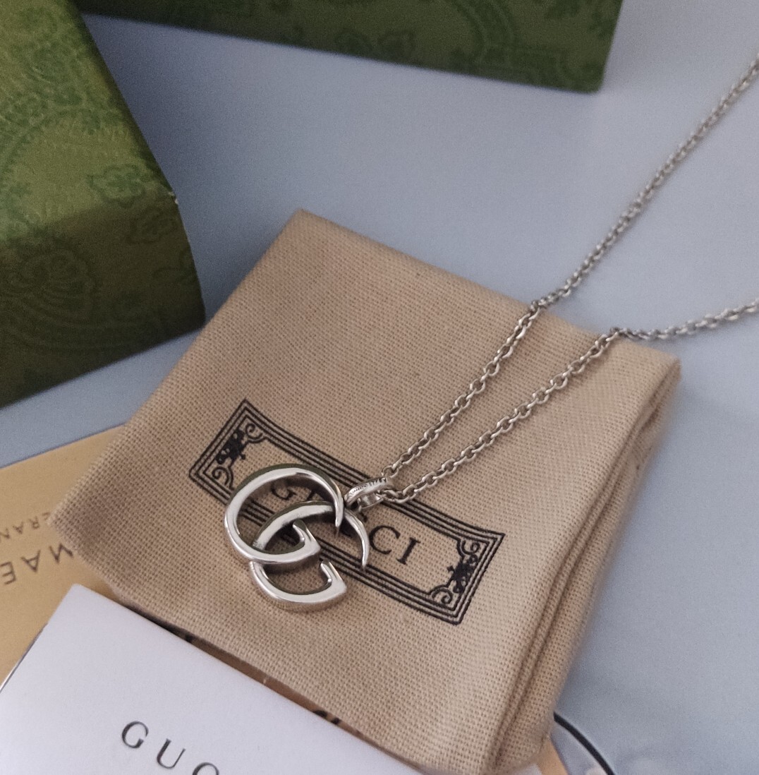 pendant Gucci Silver Interlocking G Necklace – Gucci Silver