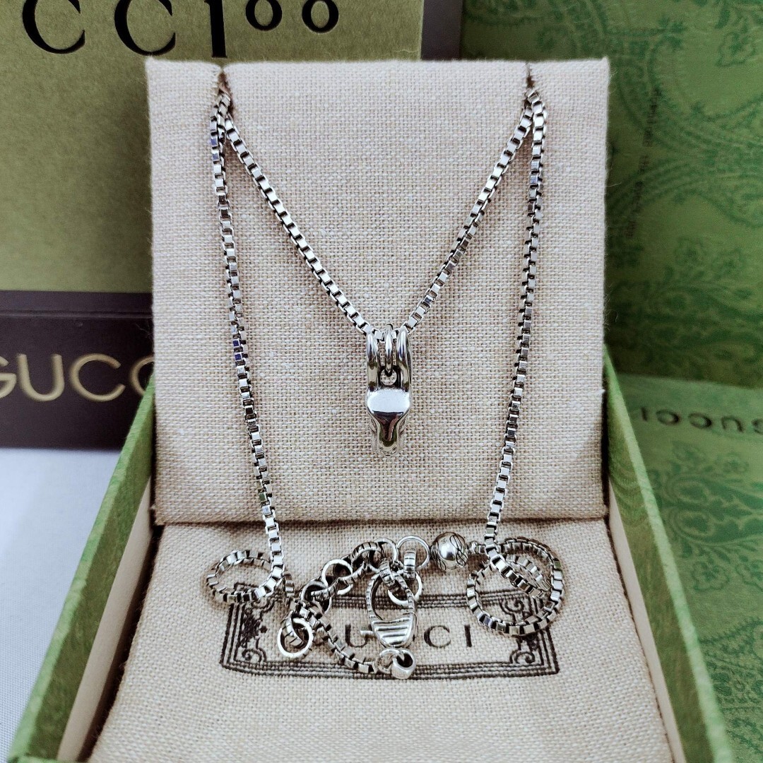 Gucci Silver Bunny Pendant Necklace – Box Chain