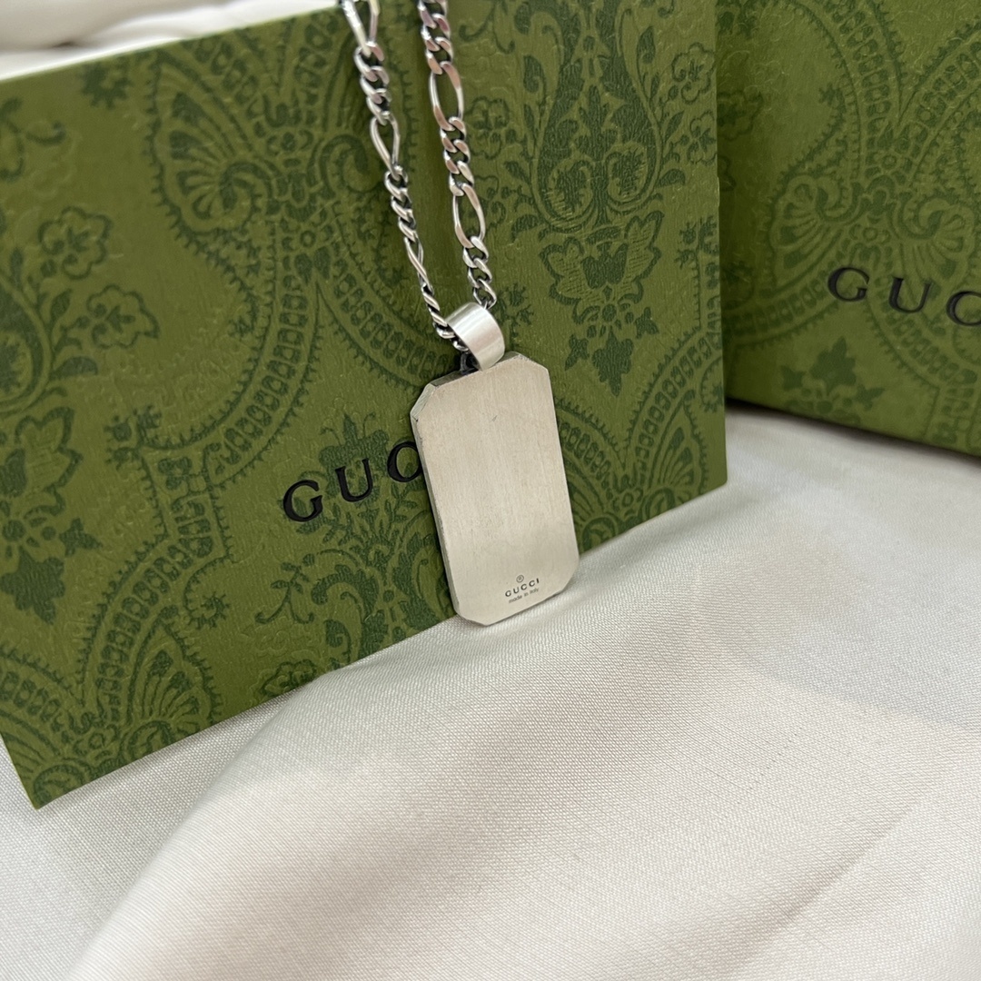 stainless Gucci Silver Dog Tag Necklace – Gucci Silver Dog Tag