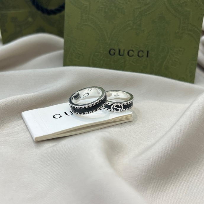 interlocking Gucci Silver Black Enamel Ring