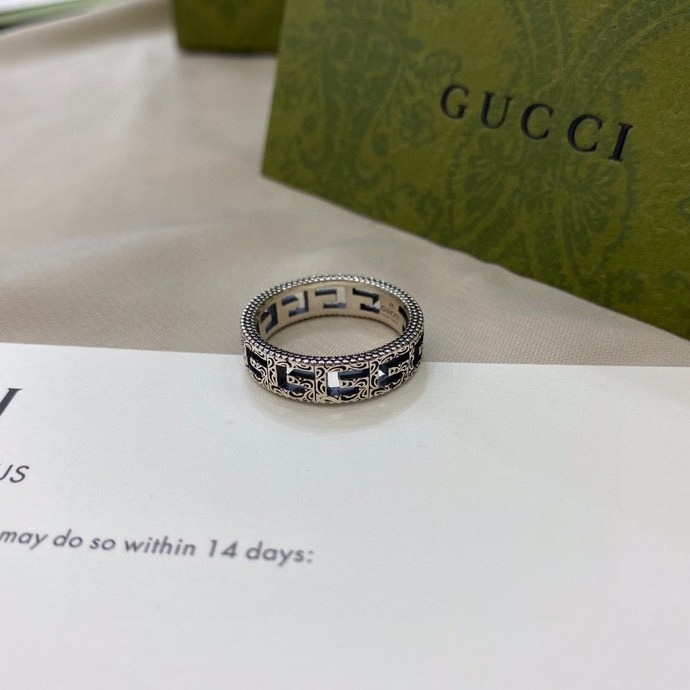 iconic Gucci Silver Black Enamel Ring