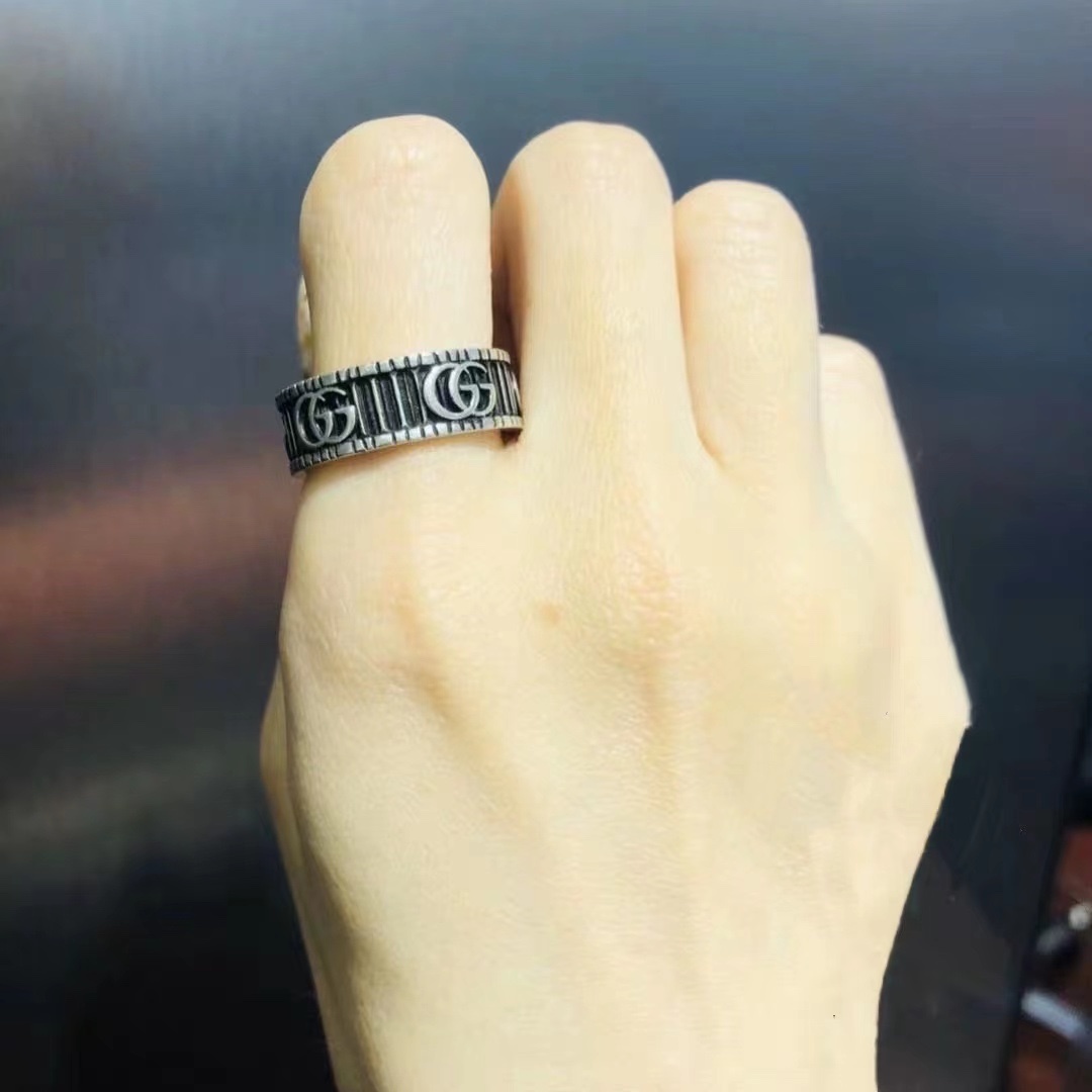Gucci Aged Silver GG Ring – Statement Band