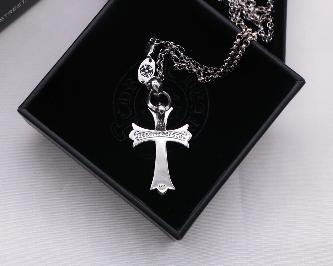 Chrome Hearts Silver Cross Pendant Necklace 2