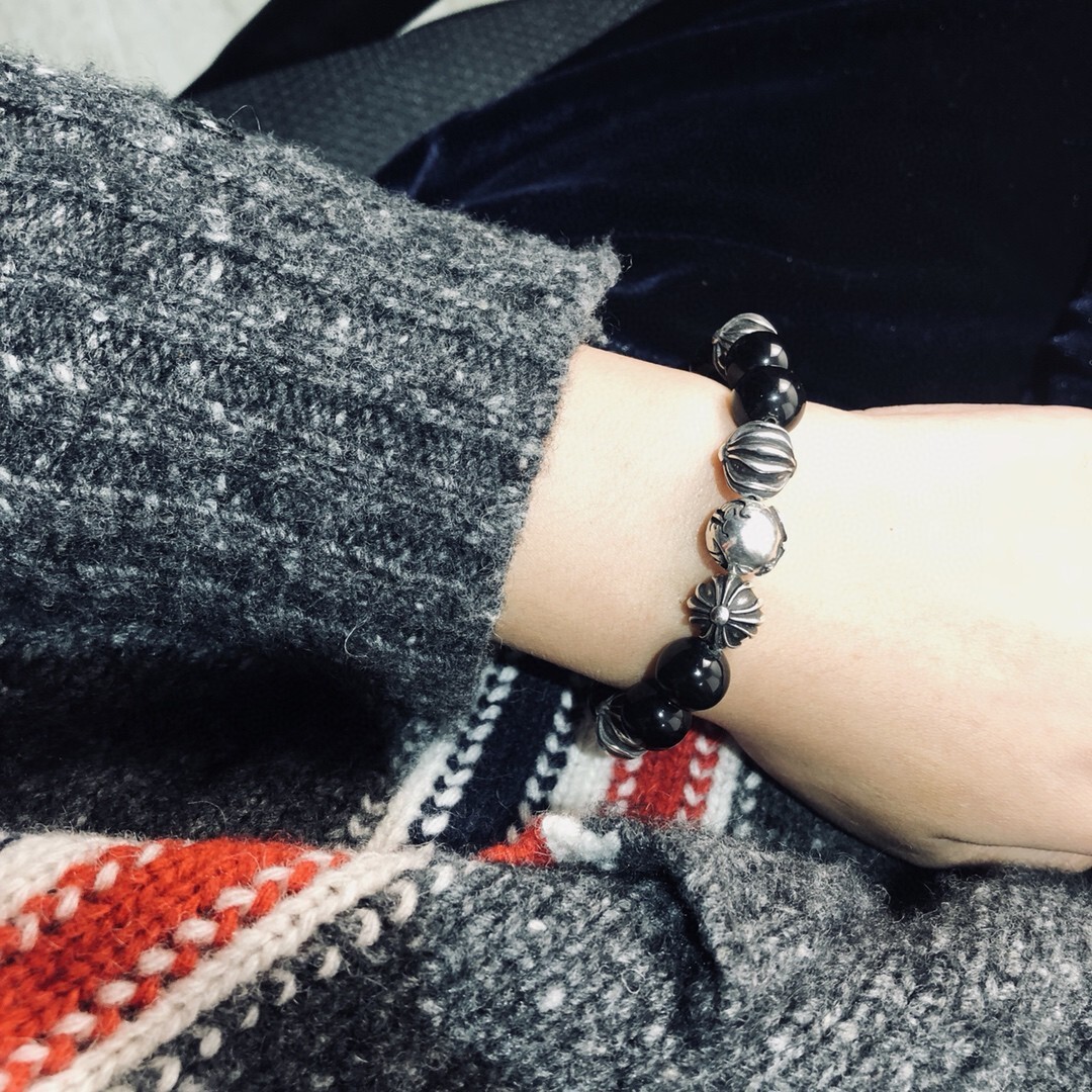 Onyx & Silver Accent Premium Bracelet – Timeless Elegance