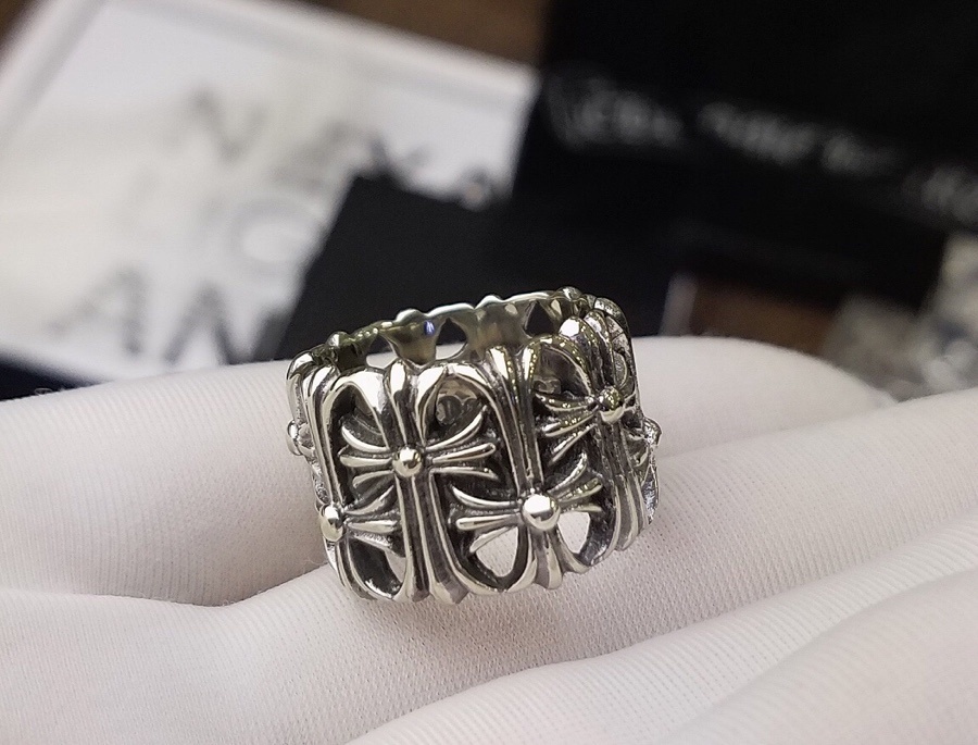 Chrome Hearts Silver Cross Ring – Bold Statement Jewelry