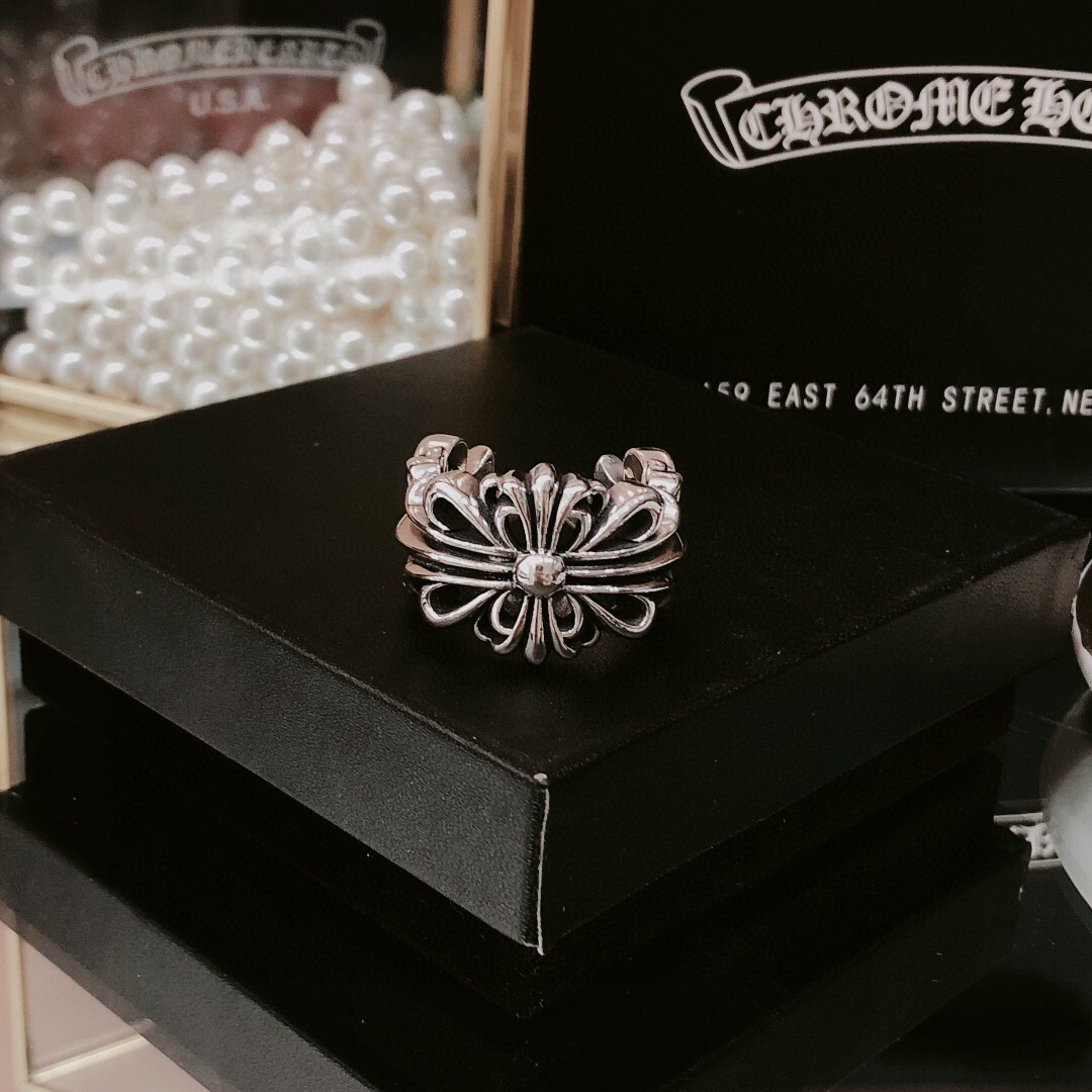 Chrome Hearts Floral Cross Ring – Sterling Silver Design