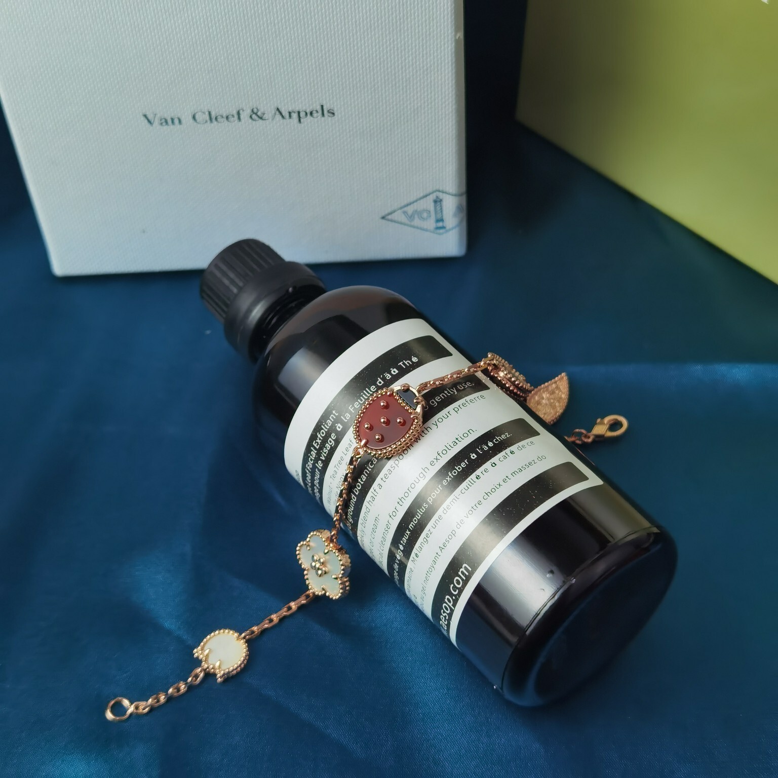 Van Cleef & Arpels Lucky Spring Bracelet – Rose Gold