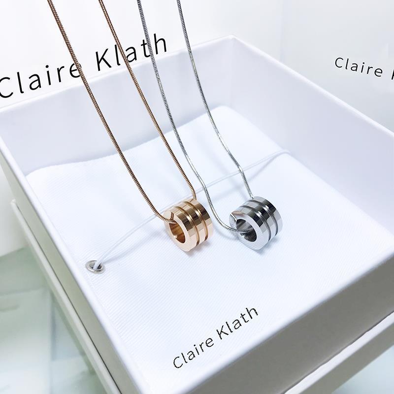 Claire Klath Ring Pendant Necklace – Minimalist Design