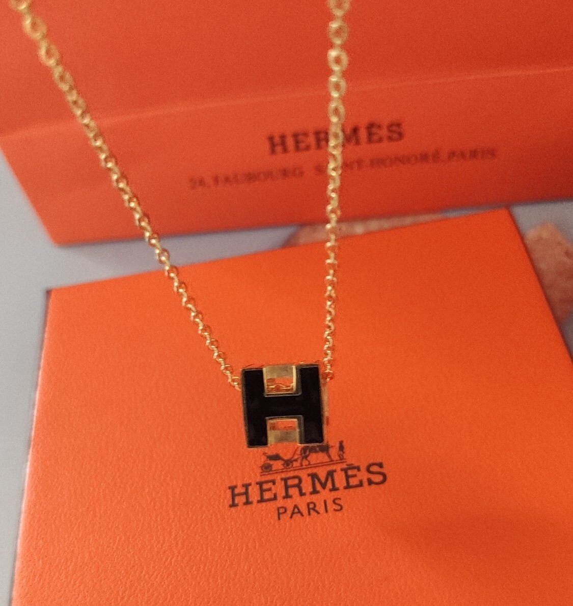 Hermes Black Enamel Necklace – Hermes Black Enamel Gold H Pendant