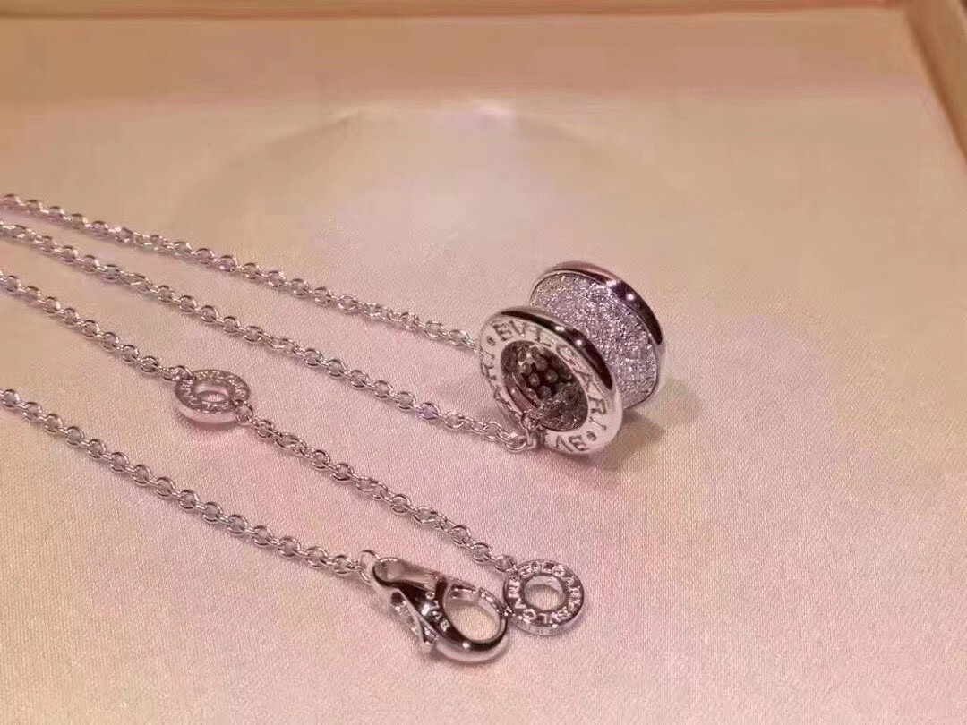 Bvlgari Silver Diamond B.zero1 Necklace – Stunning Design
