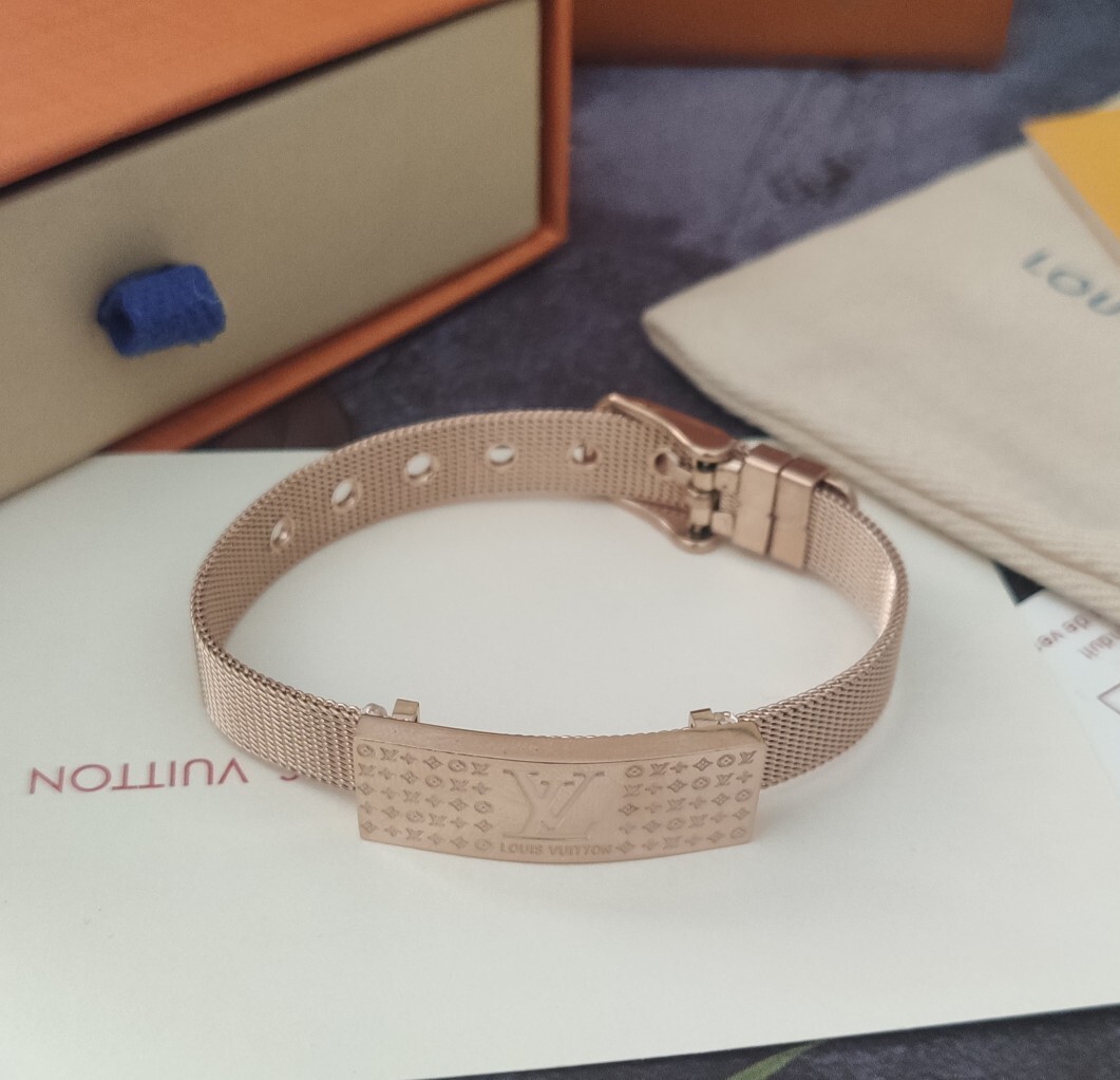 Premium Designer Inspired Bracelet – Rose Gold