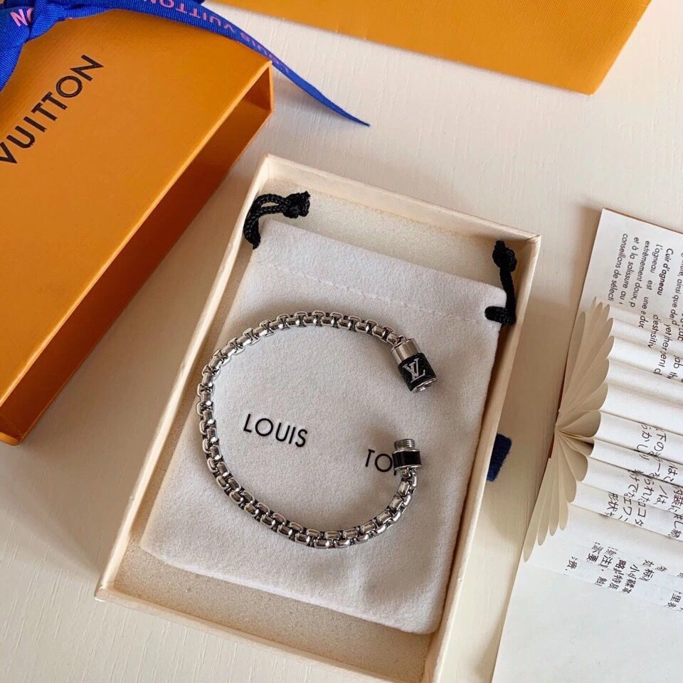 Louis Vuitton Chain Links Bracelet – Premium Quality