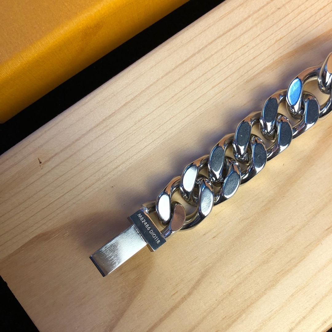 Premium Silver Chain Bracelet – Bold Statement Piece