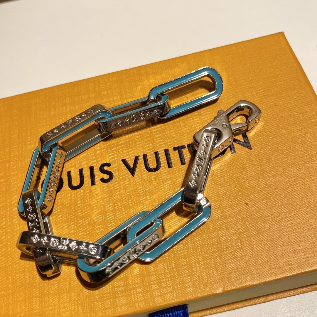 Louis Vuitton Premium Chain Links Bracelet