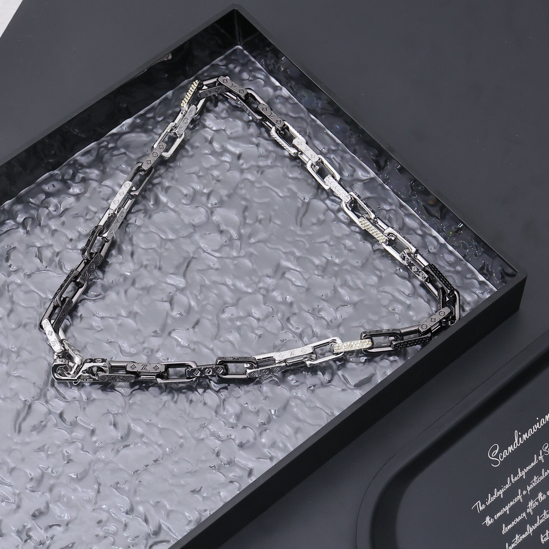 Louis Vuitton Black Chain – Louis Vuitton Silver Black Chain Necklace