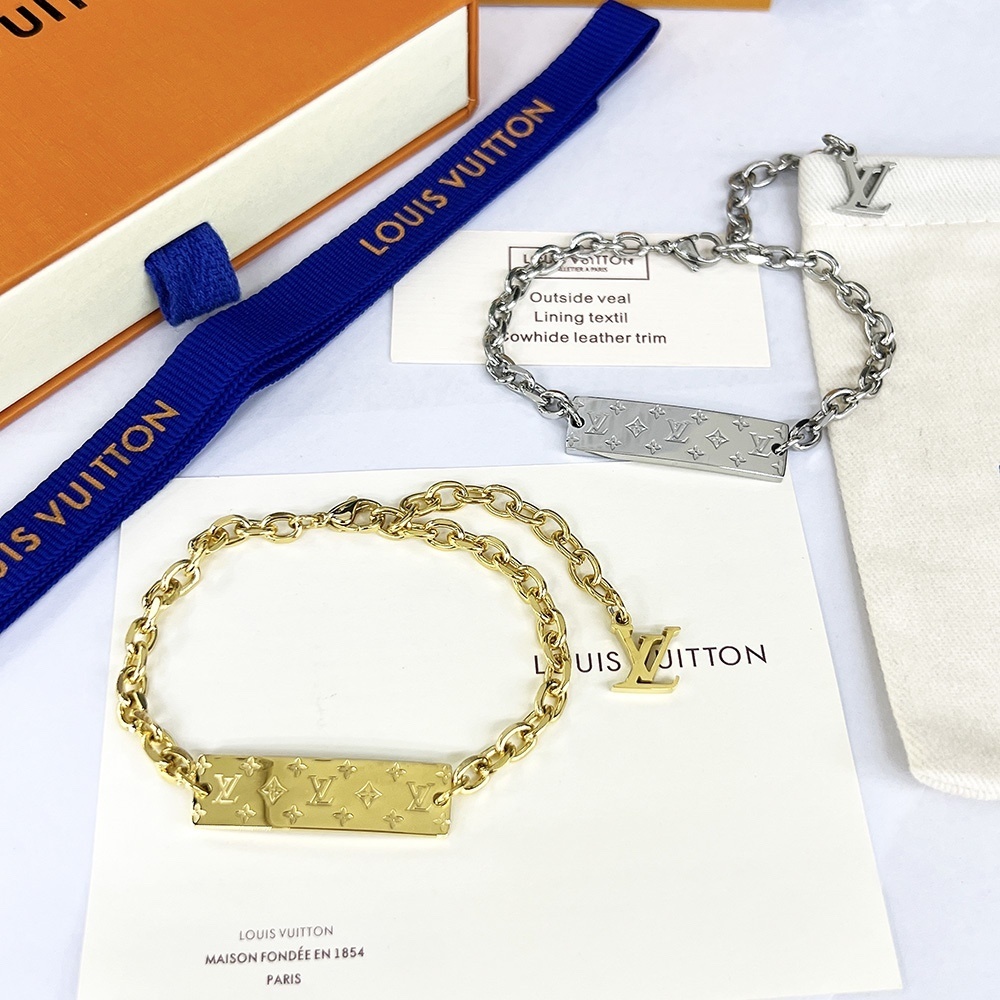 Louis Vuitton Premium Bracelet – Iconic Style