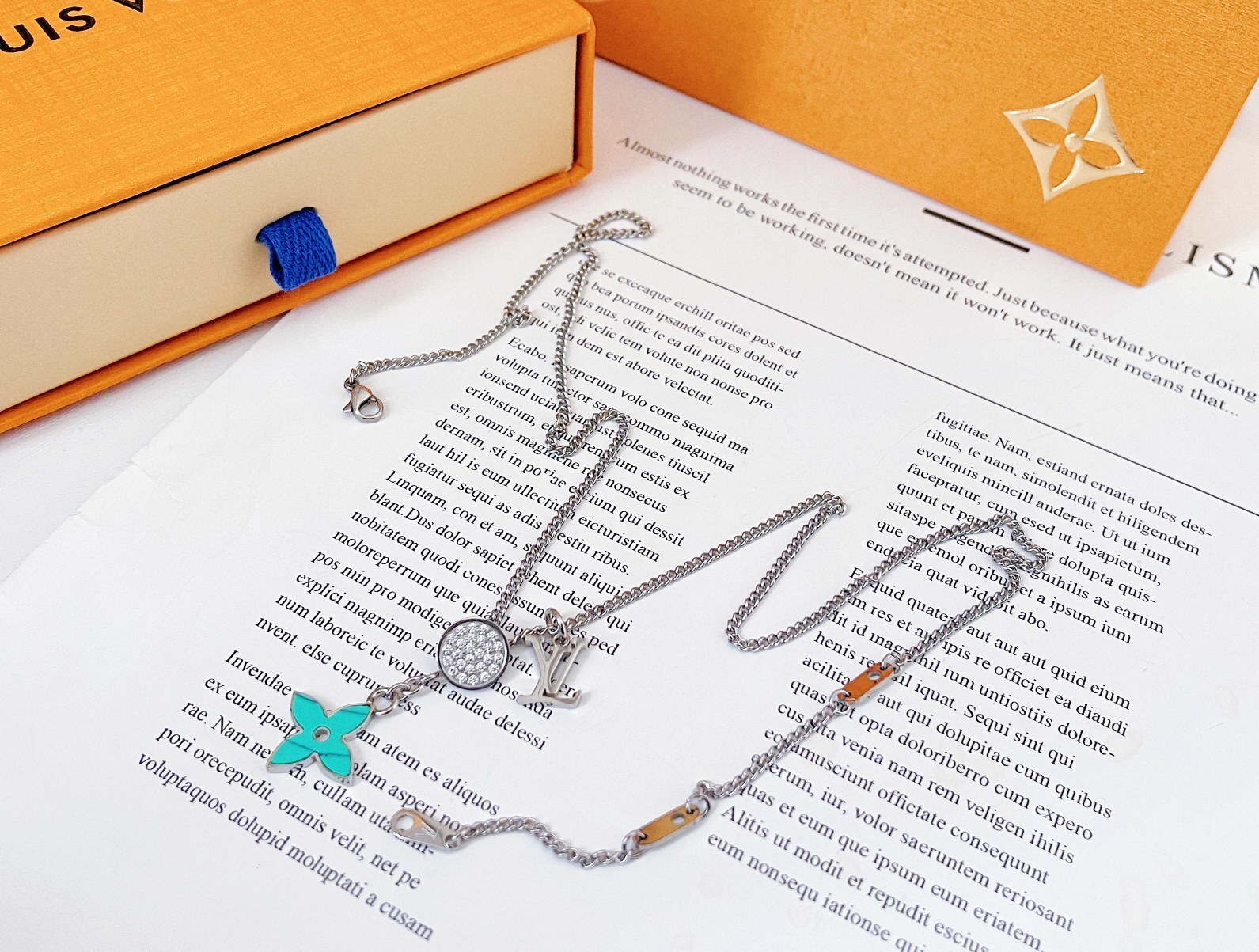 LV Silver Chain Turquoise Flower Necklace – Designer Charm