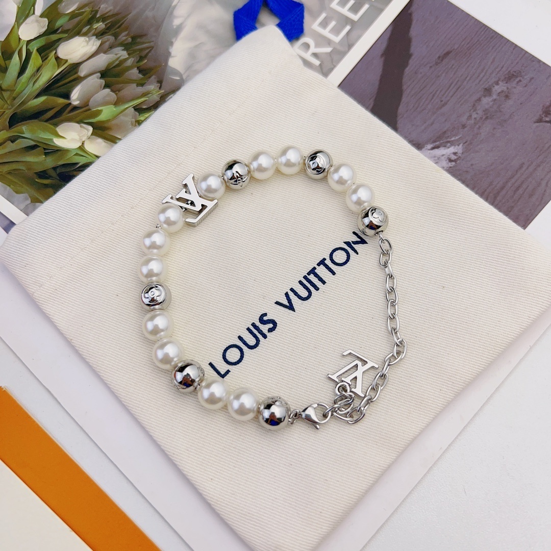 Elegant Pearl & LV Charm Bracelet – Premium Quality