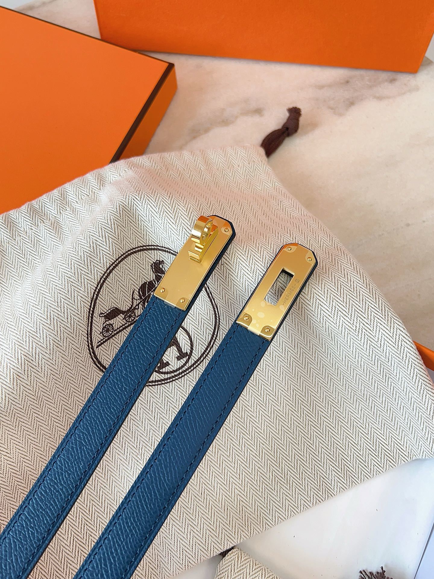 Hermès Kelly Belt Blue Epsom Leather with Gold Hardware