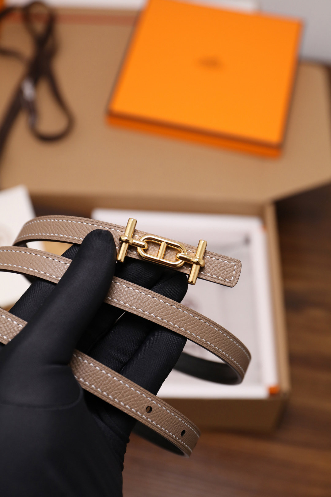 Women's Epsom Leather Kelly Belt - Etoupe with Gold Buckle