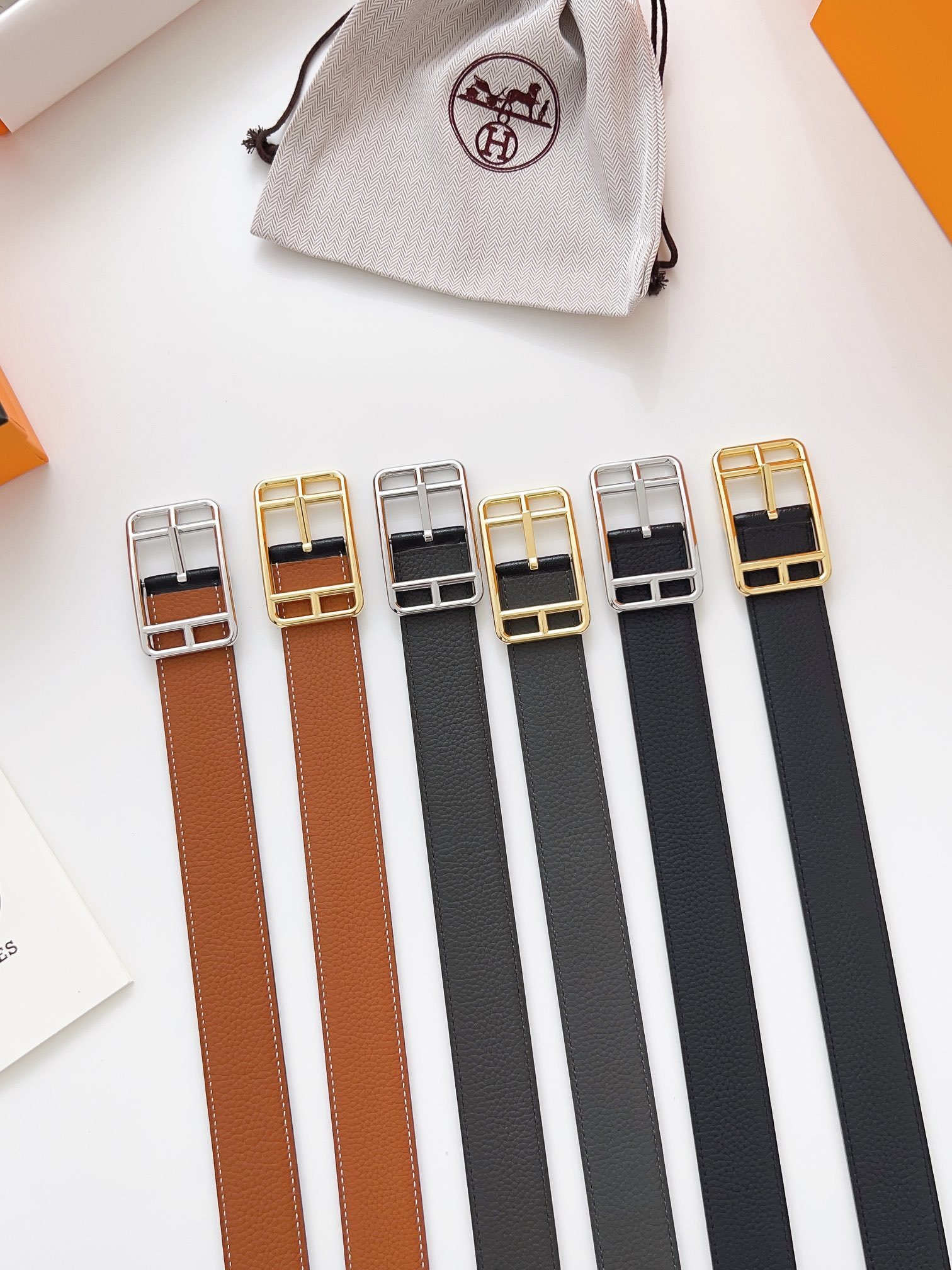 Luxury Genuine Leather Belt with Étrier Buckle - Designer Style