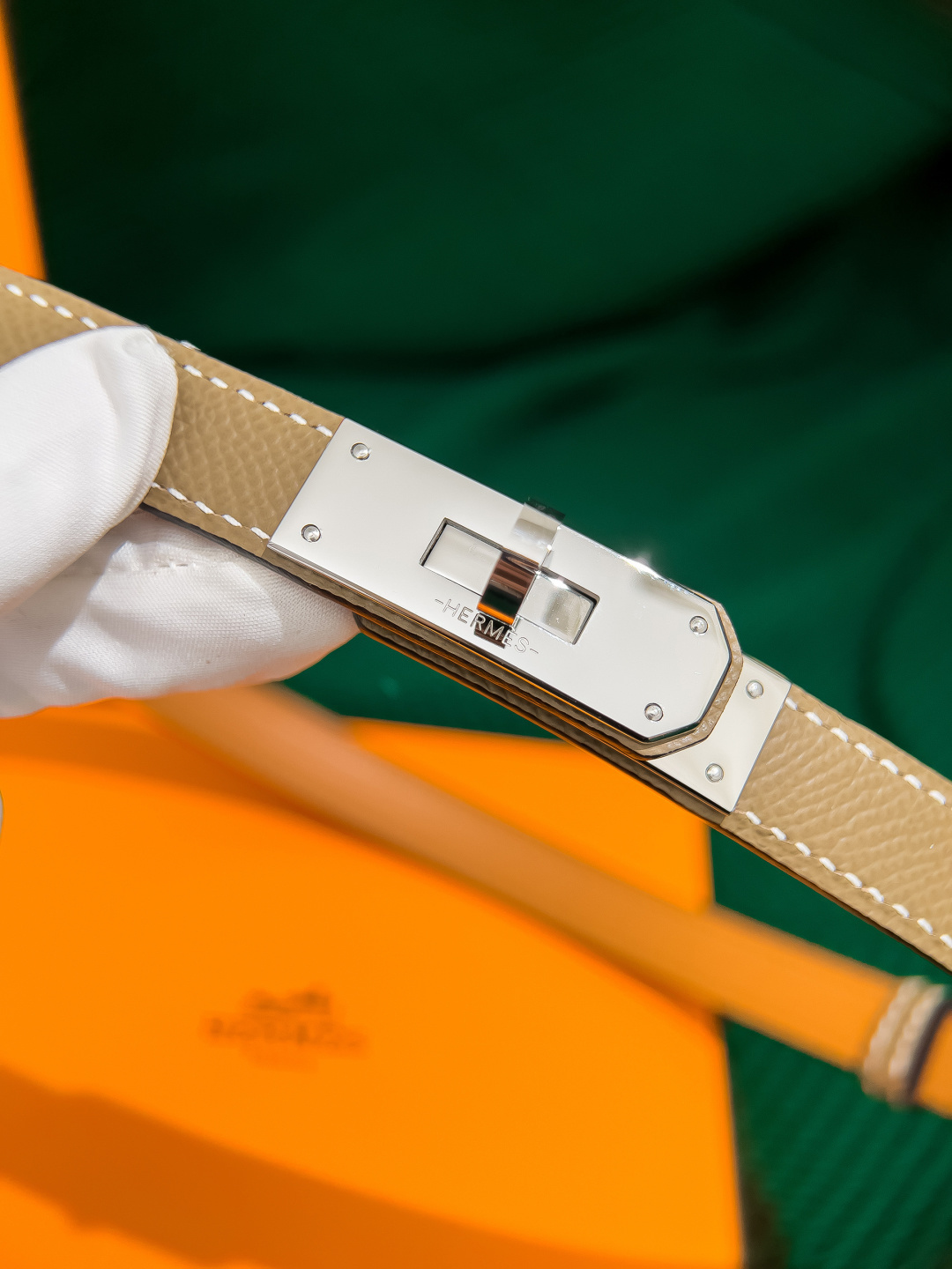 Hermès Kelly 18 Belt Etoupe Epsom Leather Silver Hardware