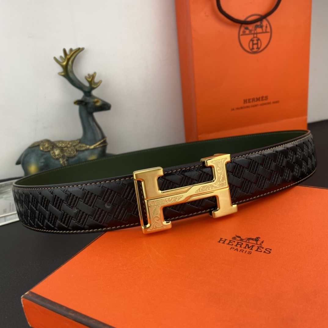 Premium Engraved Gold H Buckle Leather Belt - Black & Green Reversible