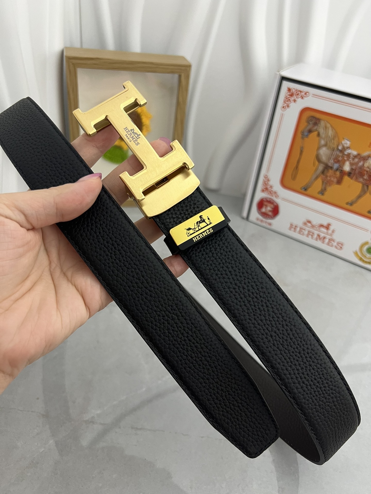 Hermes H Buckle Men's Belt - Black Pebbled Leather Gold Hardware