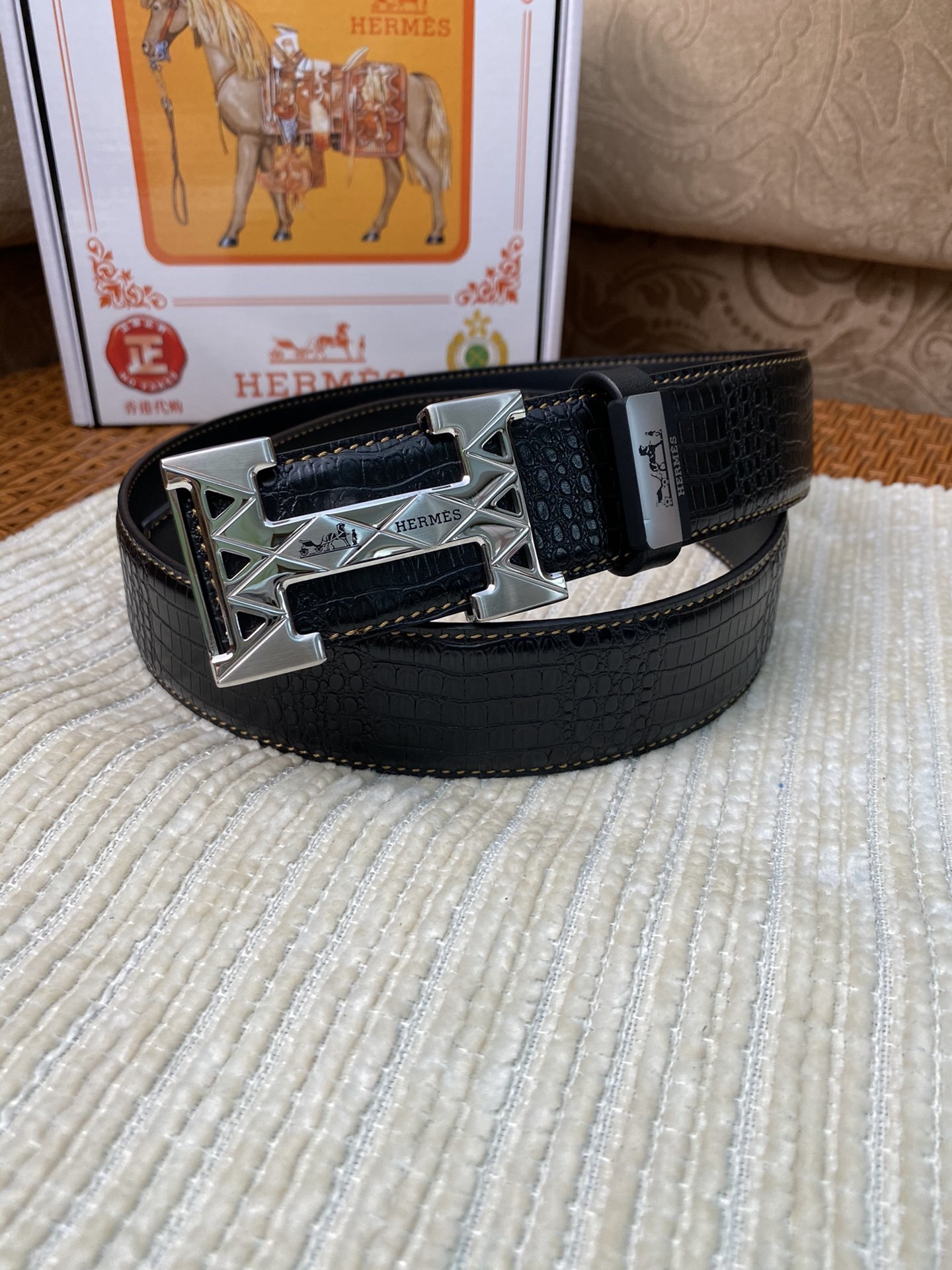 Luxury Men's H Buckle Leather Belt - Premium Crocodile Texture