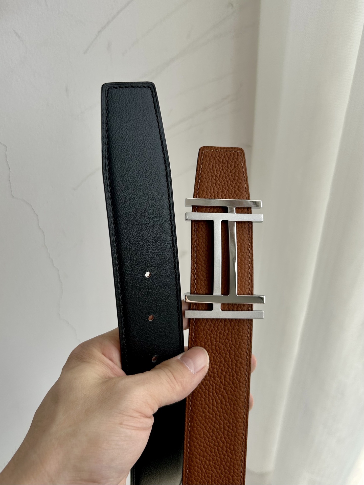 Luxury Reversible Leather Belt with Iconic H Buckle