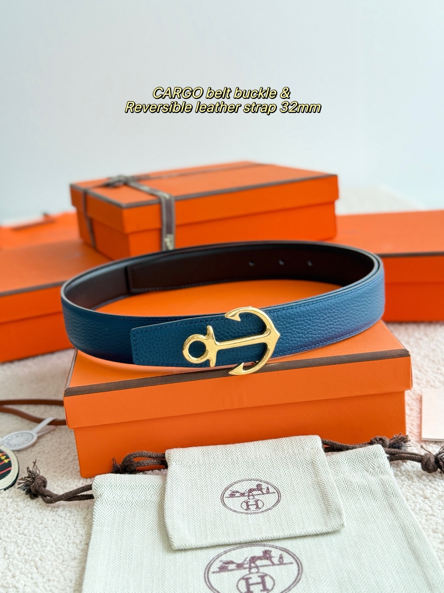 Hermès 32mm Cargo Belt Buckle & Reversible Leather Strap - Gold Tone