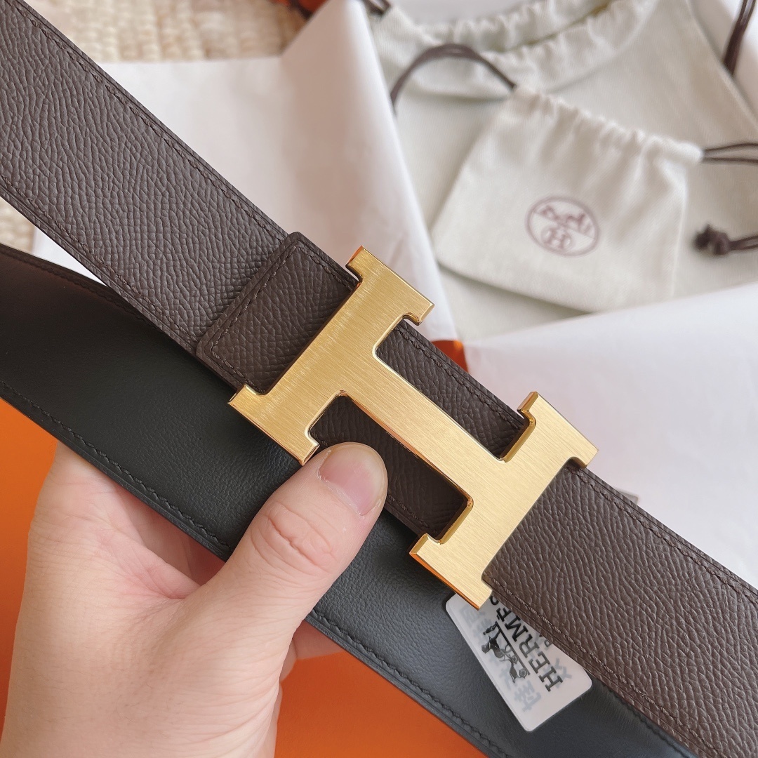Luxury Reversible Leather Belt with Gold-Tone H Buckle - Brown