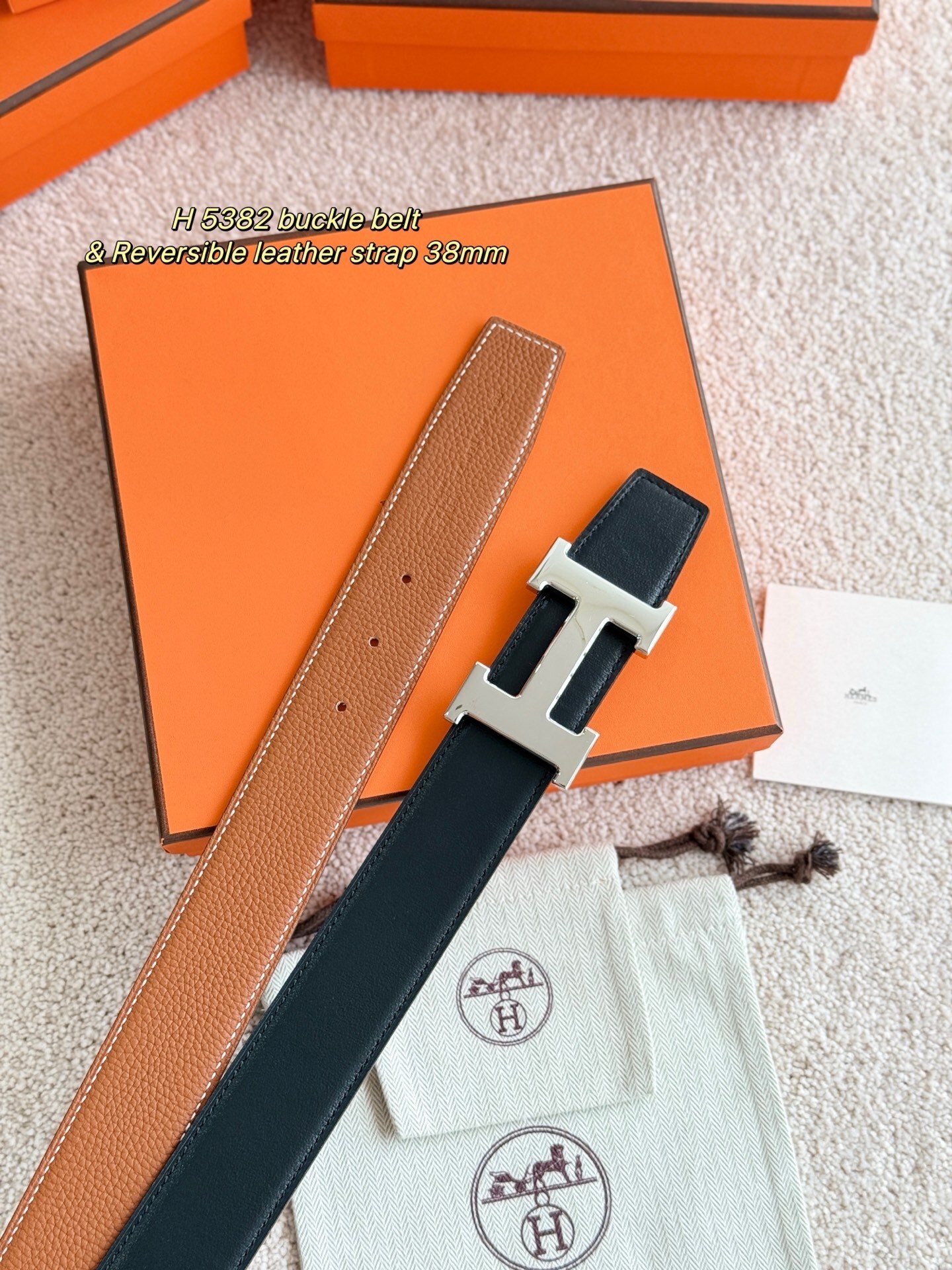 H 5382 Buckle Reversible Leather Belt 38mm - Luxury Men's Accessory