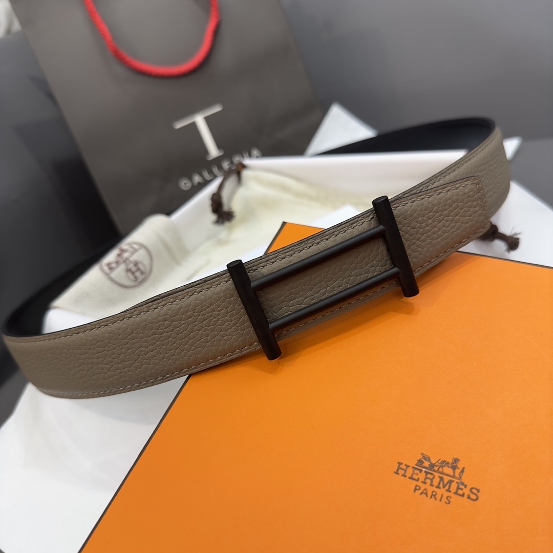Hermès Men's Reversible Leather Belt - Etoupe/Black Matte Buckle