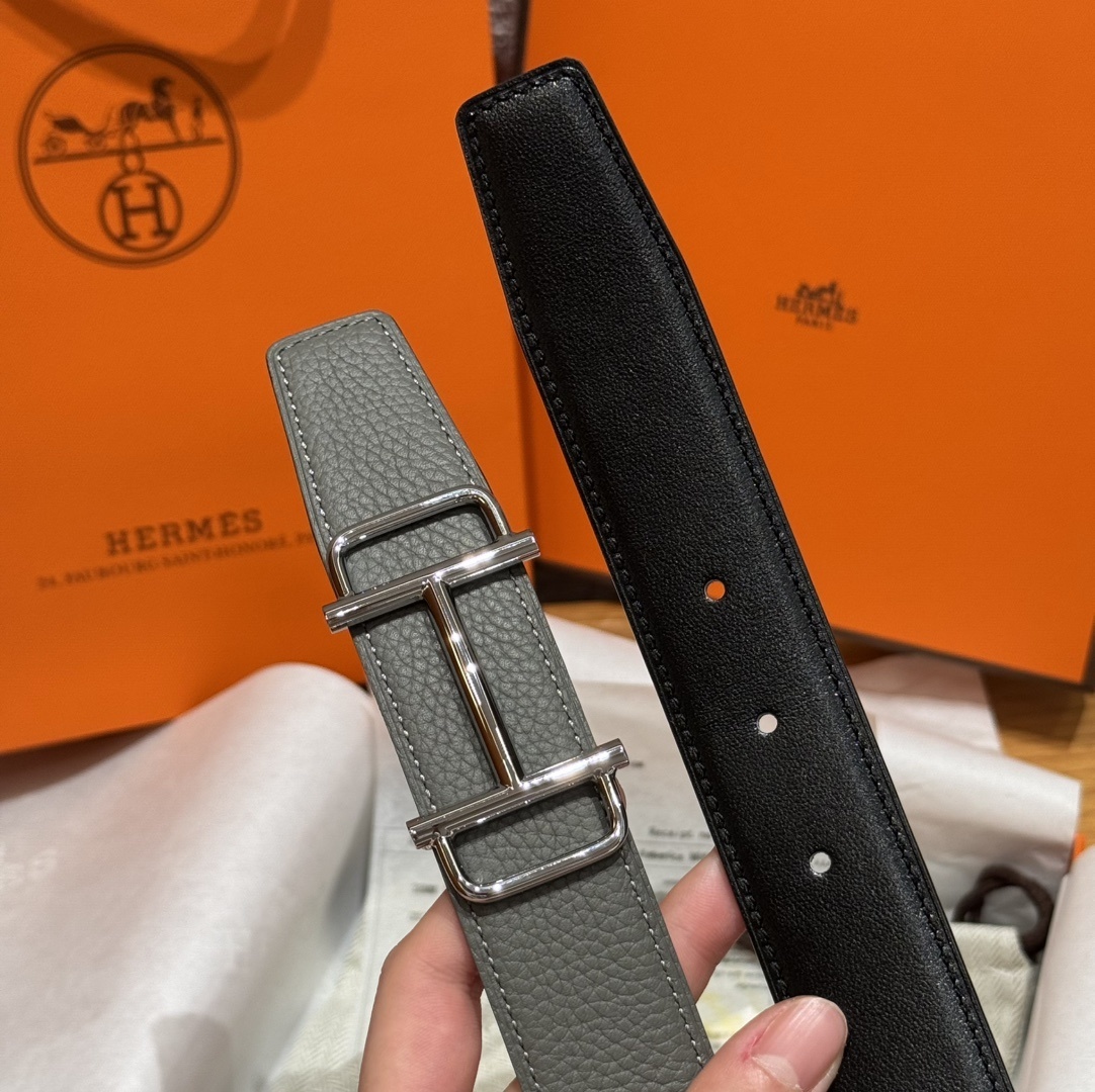 Hermès Reversible Leather Belt with Silver H Buckle - Grey/Black
