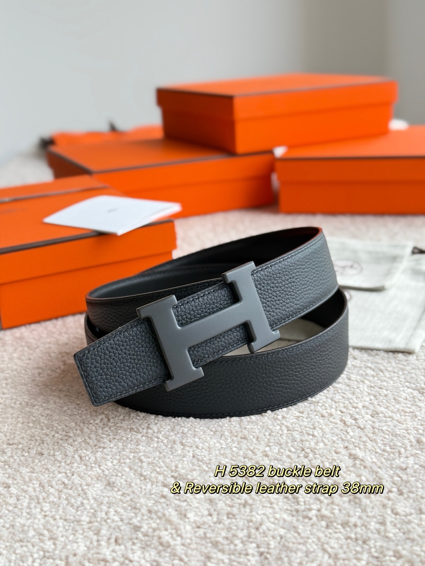 Hermes Reversible 38mm Leather Belt with H 5382 Buckle