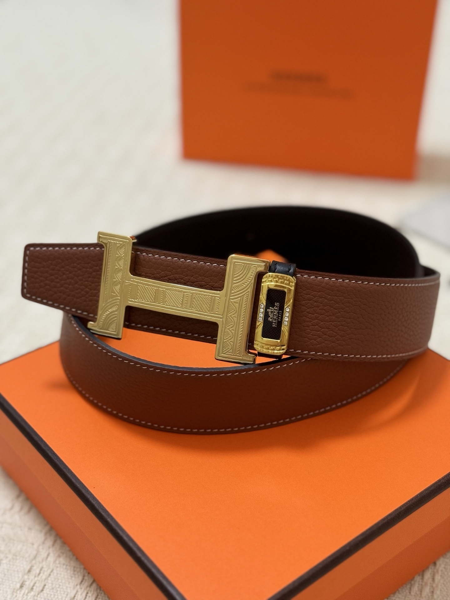 Hermes Reversible Leather Belt with Engraved Gold H Buckle