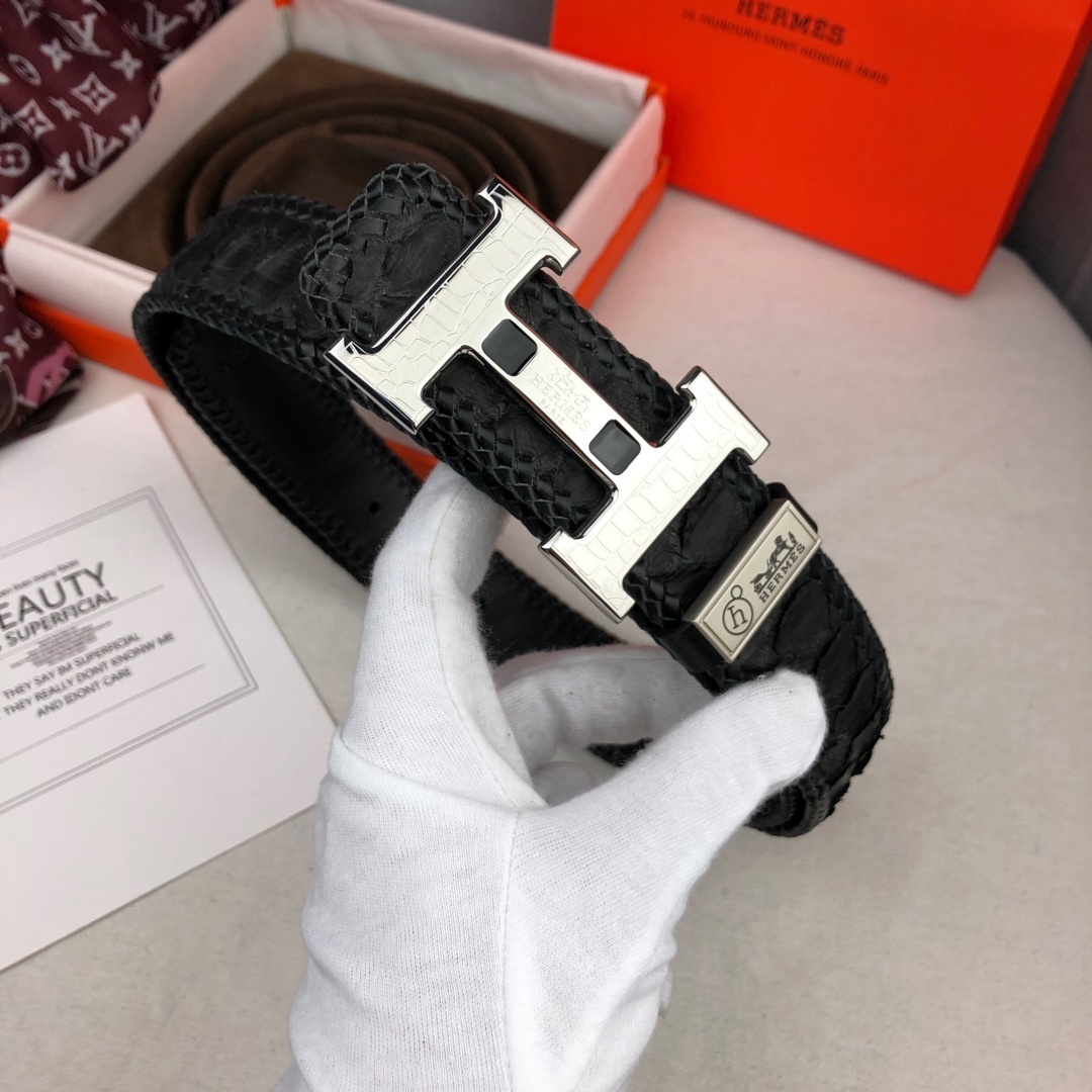 Hermes Men's Black Textured Crocodile Belt with Silver H Buckle