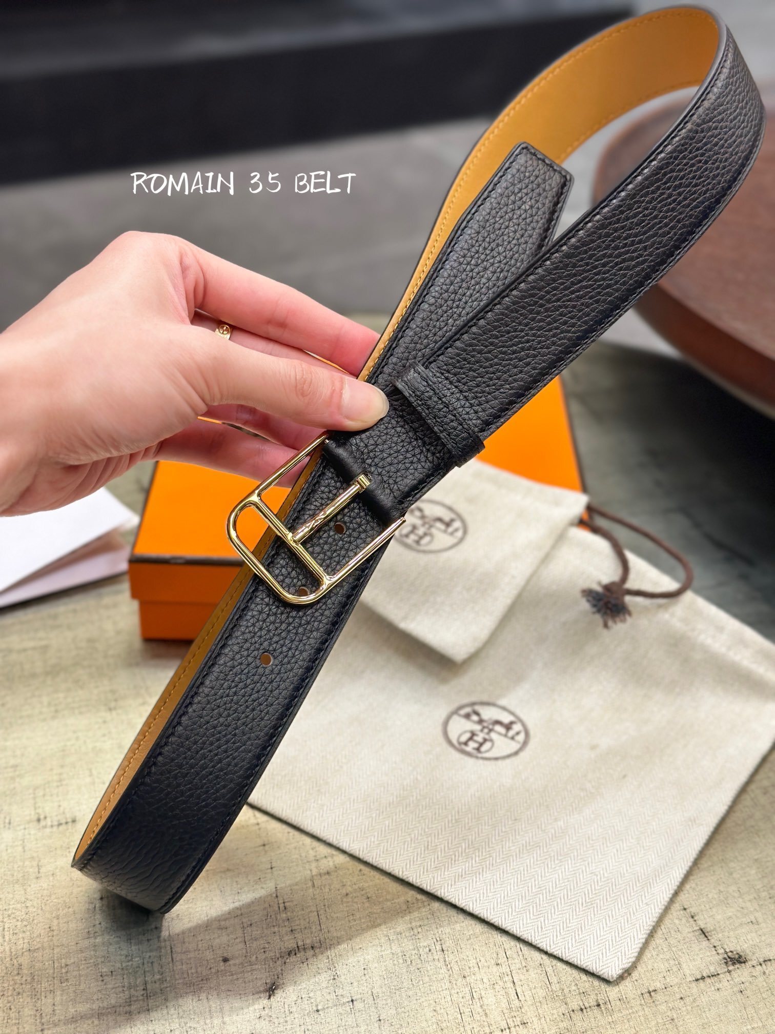 Luxury Hermès Romain 35 Leather Belt - Black with Gold Buckle