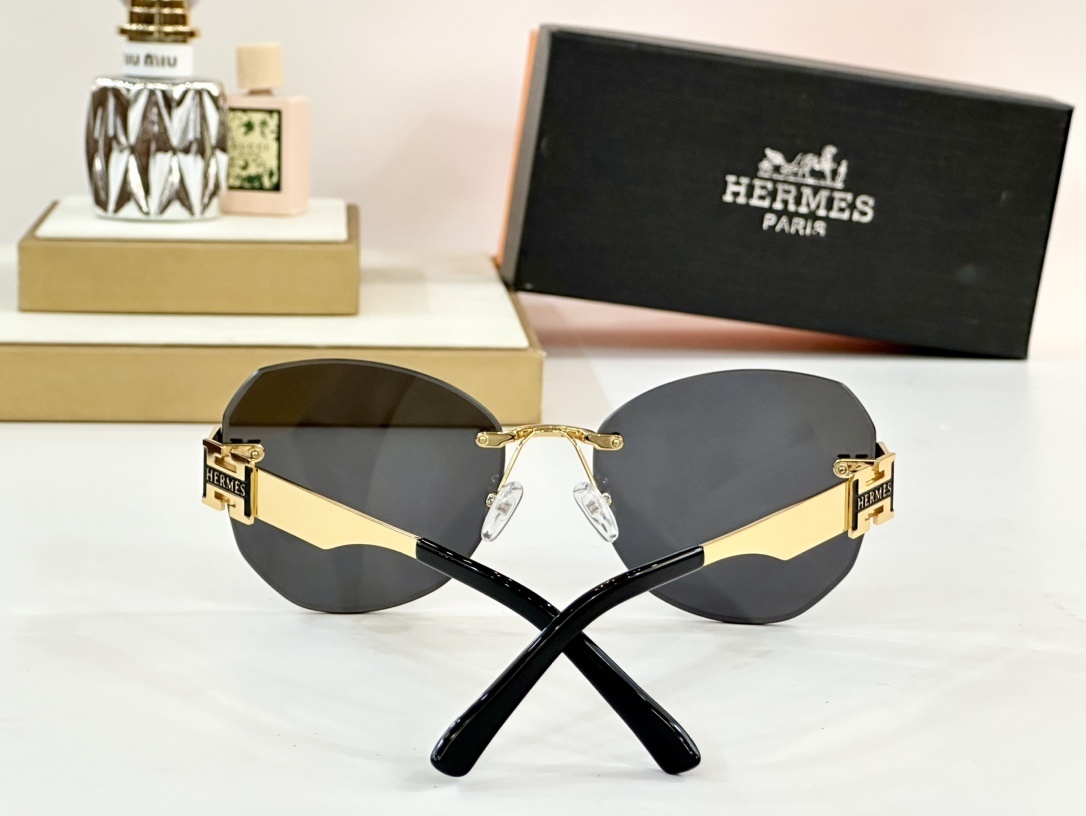 Luxury Hermes Women’s Rimless Butterfly Sunglasses – Brown Gradient